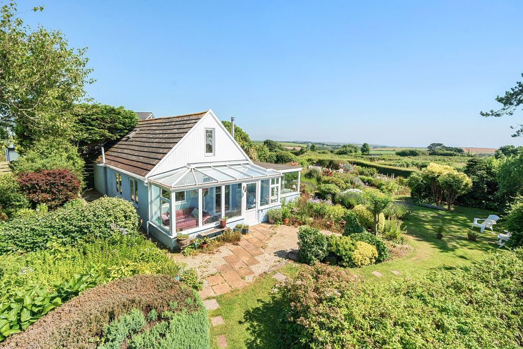 Property photo 3 of 26