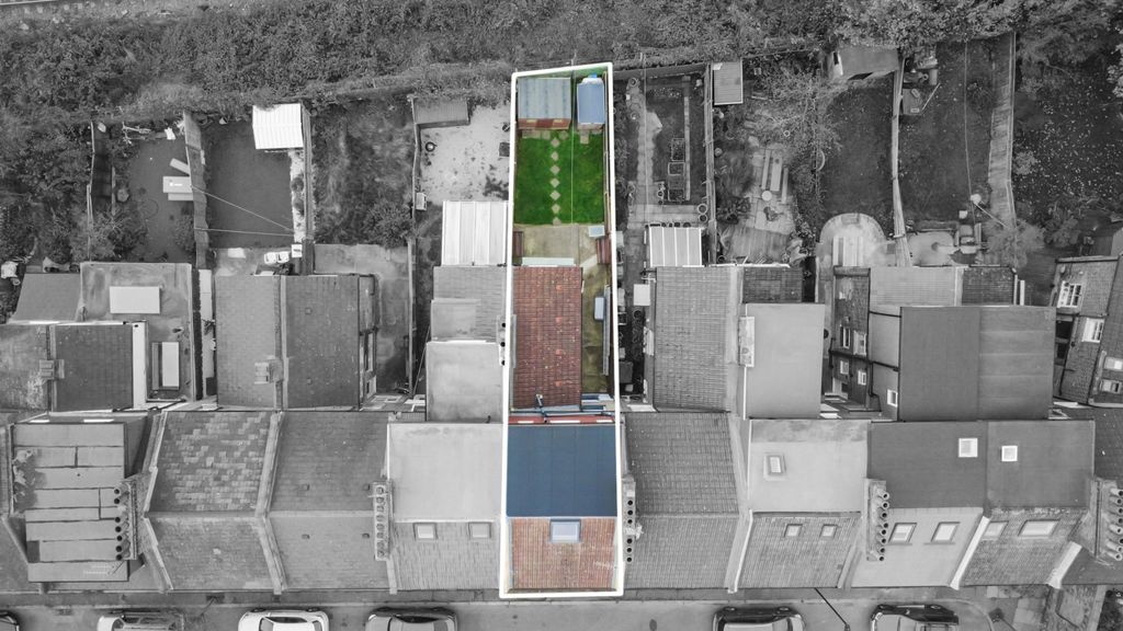 Property photo 3 of 21 4458314