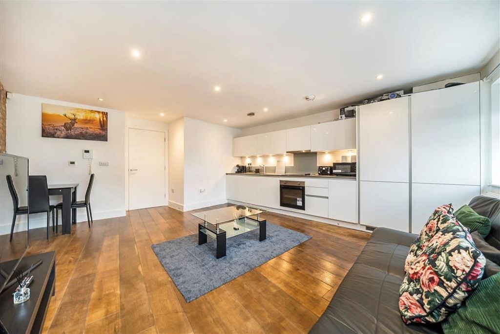 Property photo 2 of 5