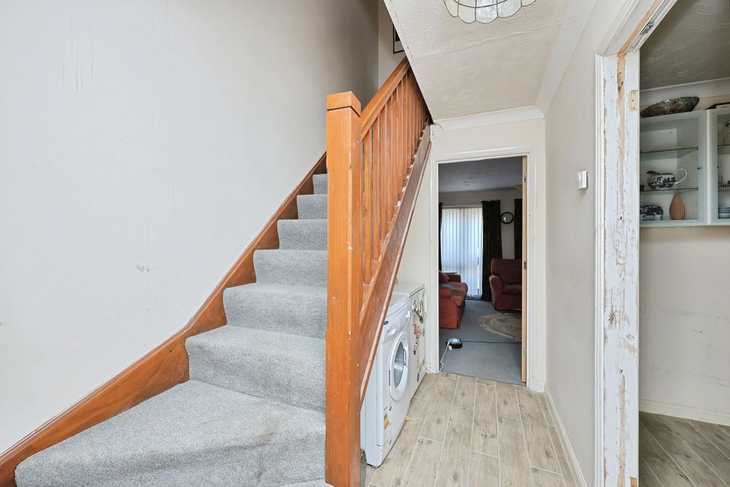 Property photo 2 of 10 Pbox-Img.Jpg