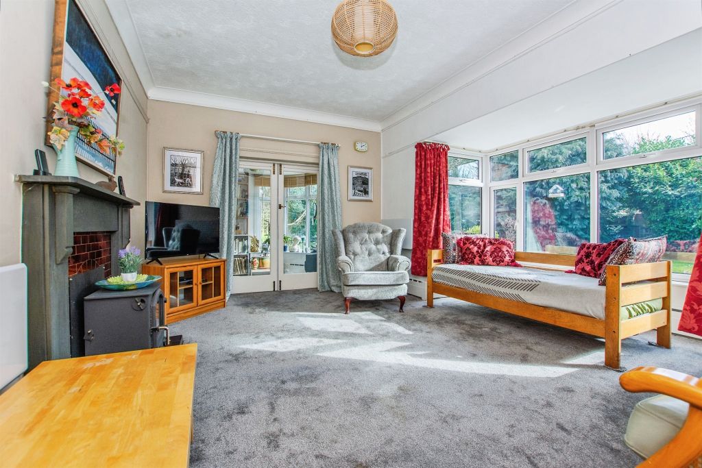 Property photo 3 of 16