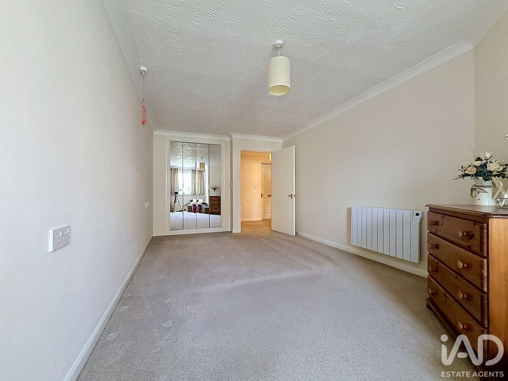 Property photo 3 of 11