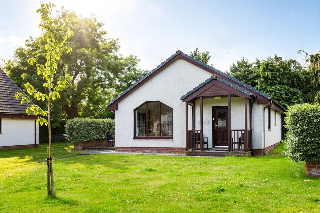 Property photo 1 of 50