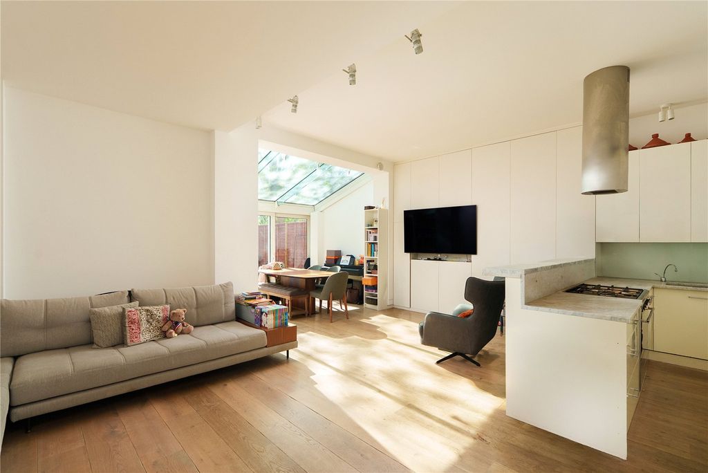 Property photo 3 of 13 Picture No. 04