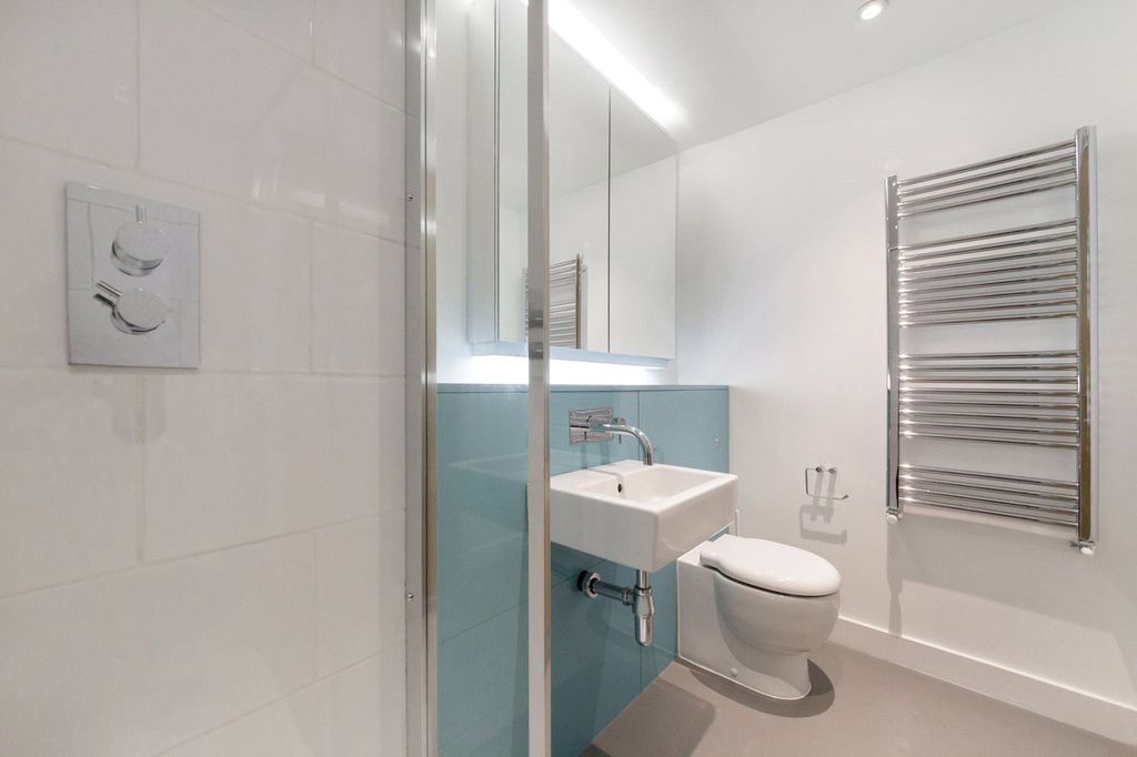 Property photo 3 of 12 Shower Room