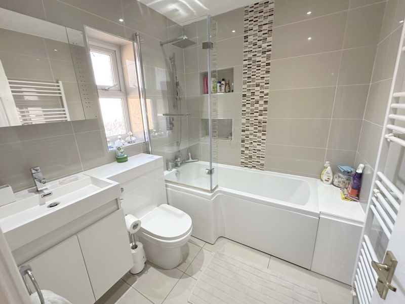 Property photo 3 of 20 Photo 19