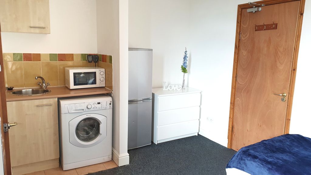 Property photo 2 of 4