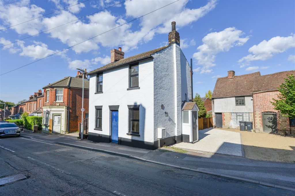 Property photo 1 of 14 High Street East Malling4.Jpg