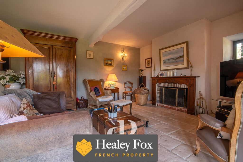 Property photo 3 of 34 F4082B_99Be75c0d959412B9Df1B2513c52Ef50mv2
