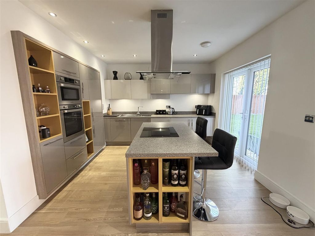 Additional image 6 of 5 bed property for saleGreenbrook Drive, East Rainton, Houghton Le Spring DH5