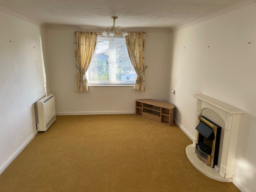 Property photo 3 of 13 A10F4171-6378-4Dd2-995d-E5654c4B8703