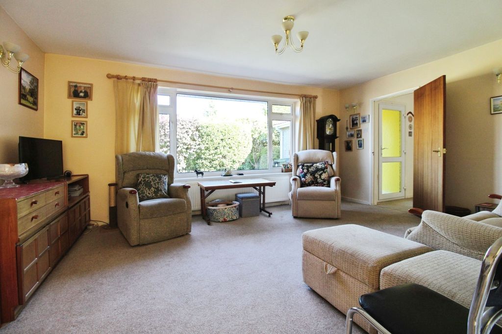 Property photo 3 of 19