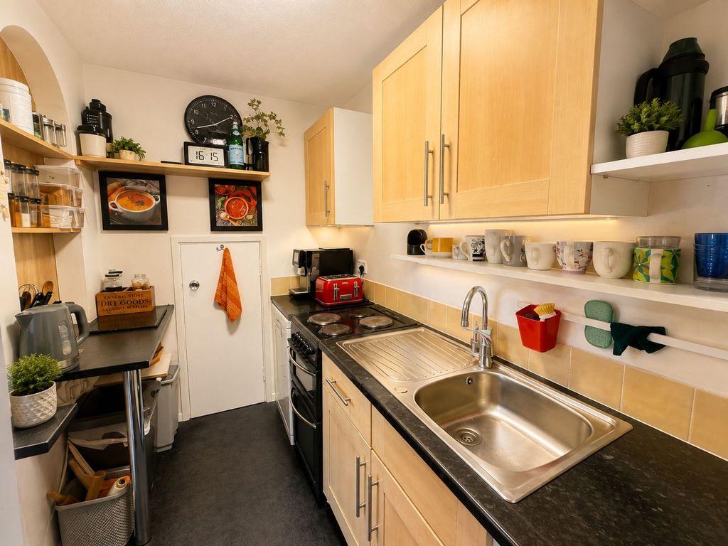 Property photo 3 of 7