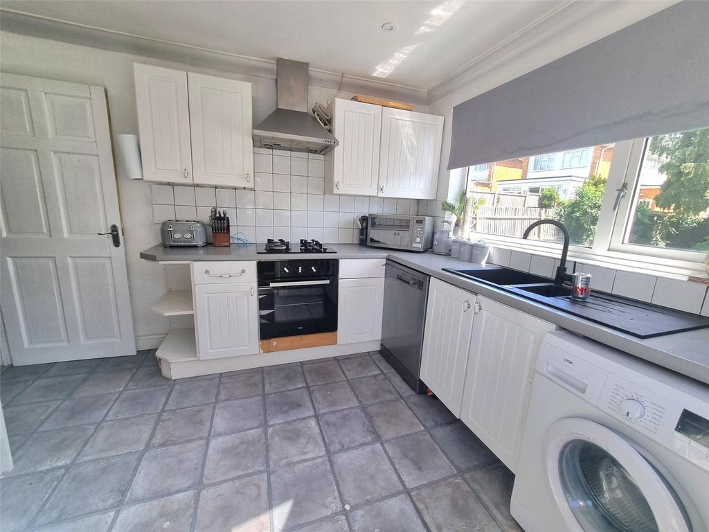 Property photo 3 of 11 Picture No. 06