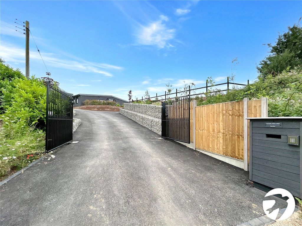 Property photo 1 of 20 Picture No. 21