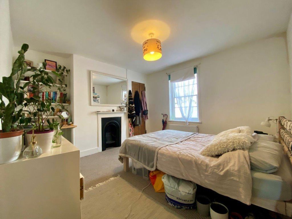 Property photo 1 of 35