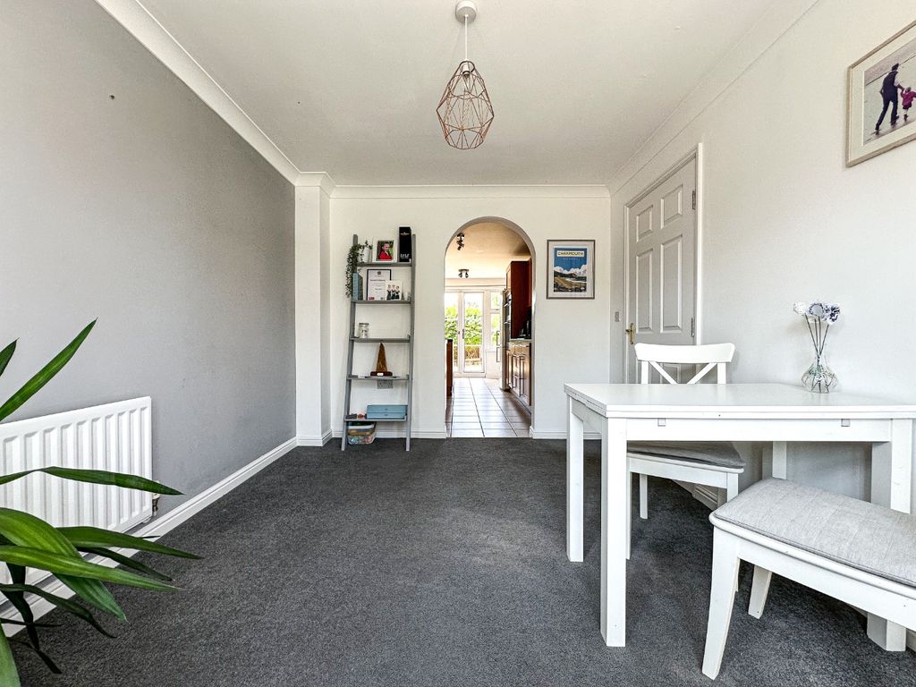 Property photo 3 of 25 5360776