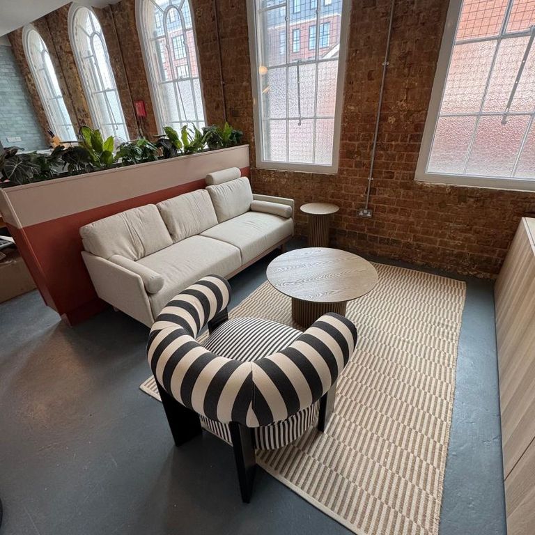 Property photo 3 of 11 3