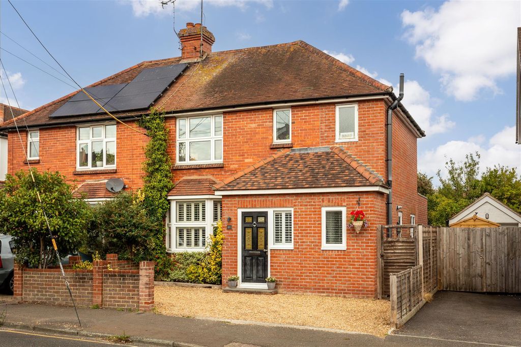 Property photo 1 of 22 81 Queens Road-26.Jpg