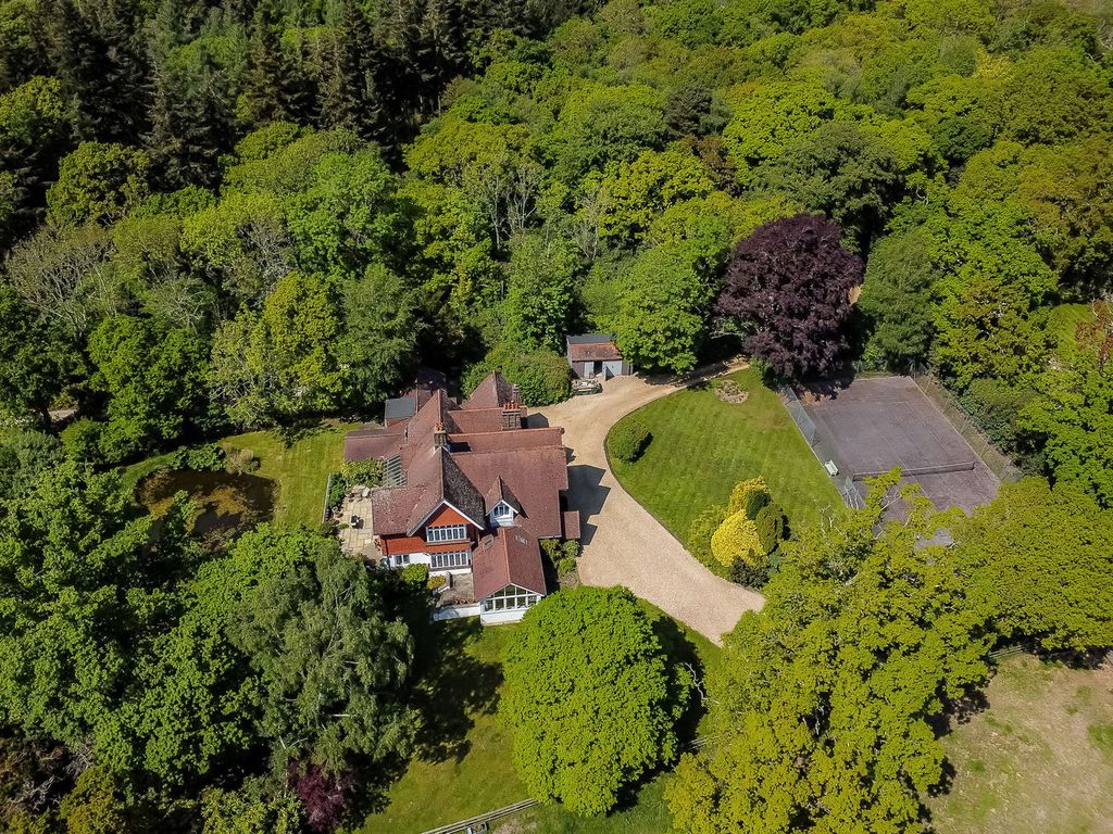 Property photo 3 of 19