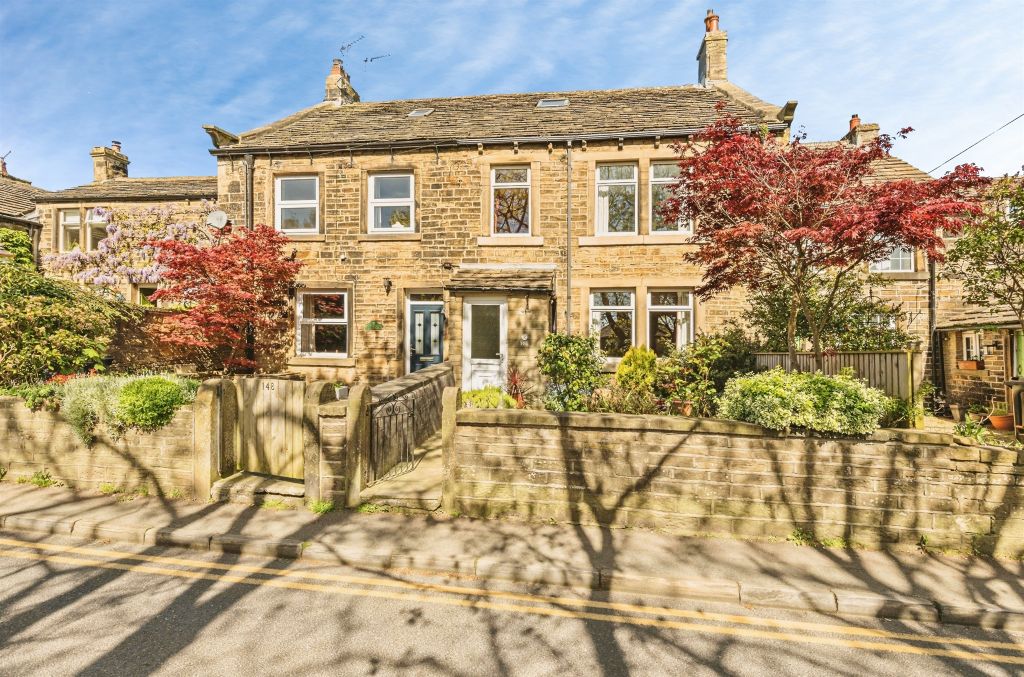 Property photo 1 of 18