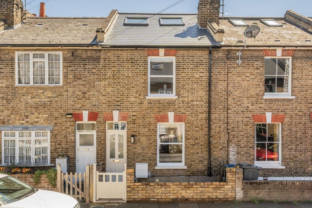 Property photo 1 of 11
