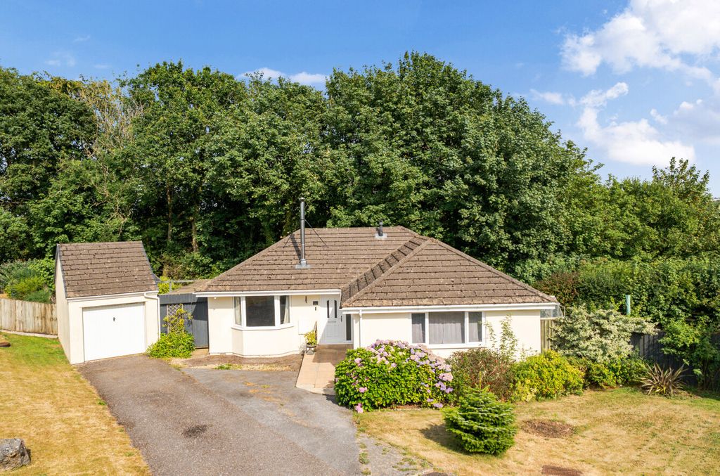 Property photo 1 of 25 Front