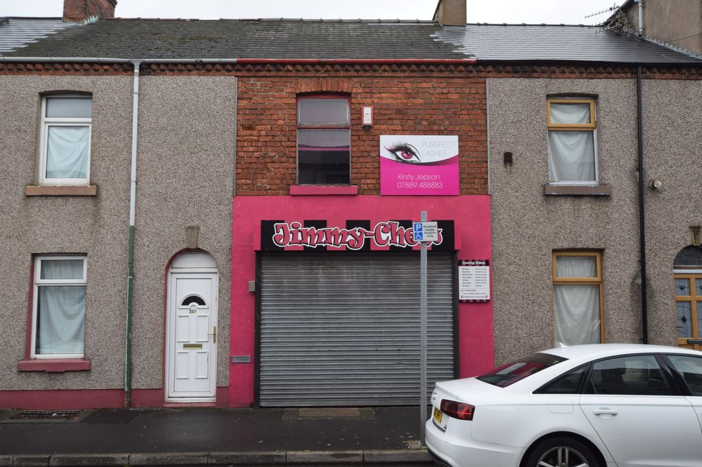 Property photo 2 of 7 Front