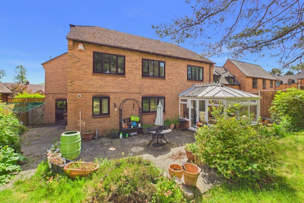 Property photo 2 of 26