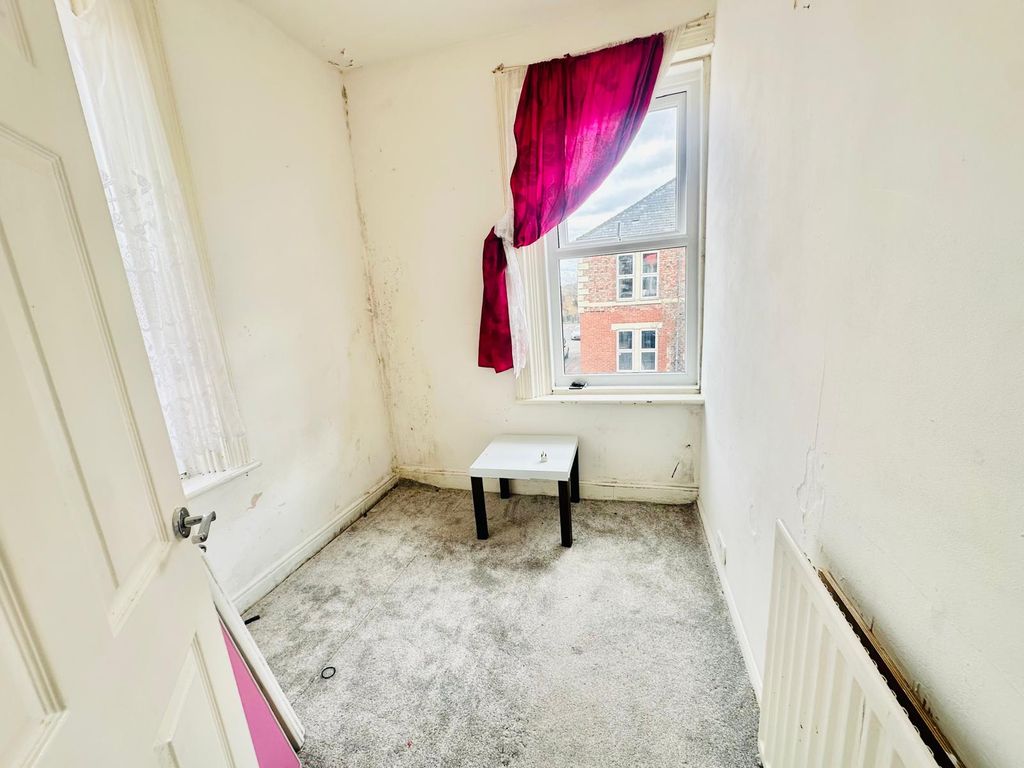 Property photo 3 of 5 Gallery