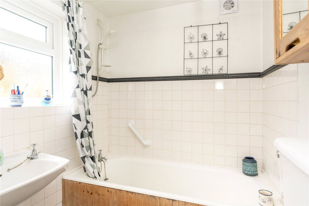 Property photo 3 of 20 Picture No. 05