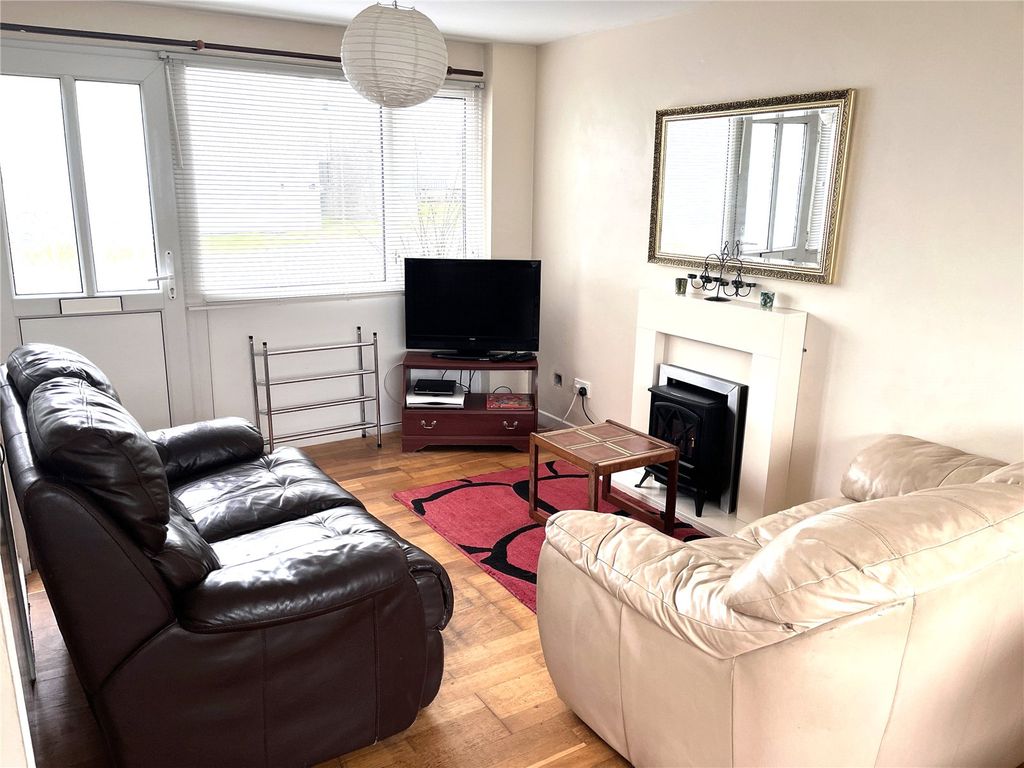 Property photo 3 of 15 Picture No. 13