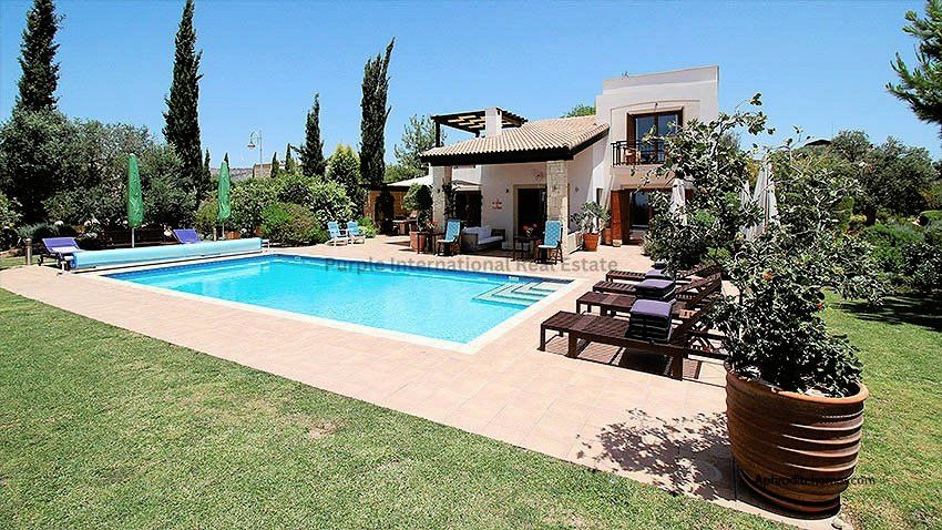 Property photo 1 of 48