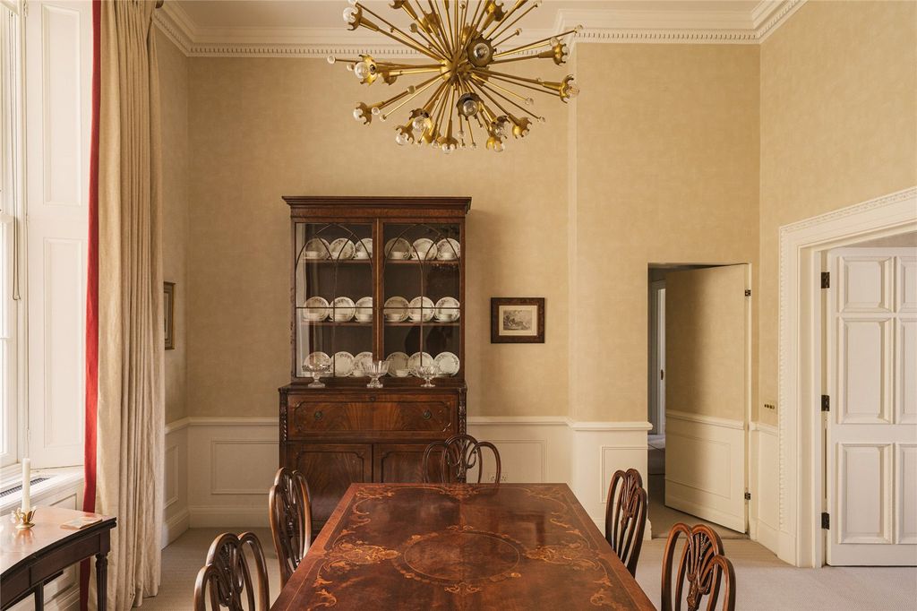 Property photo 2 of 13 Dining Room