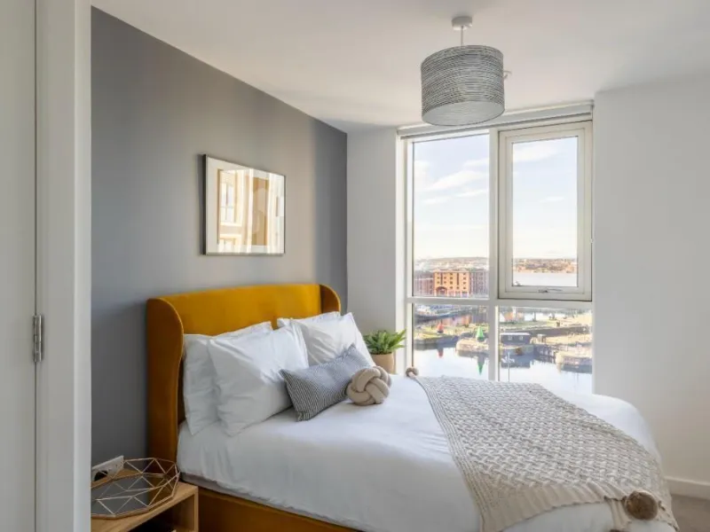 Apartment in Birkenhead, Lower Tranmere - View 3