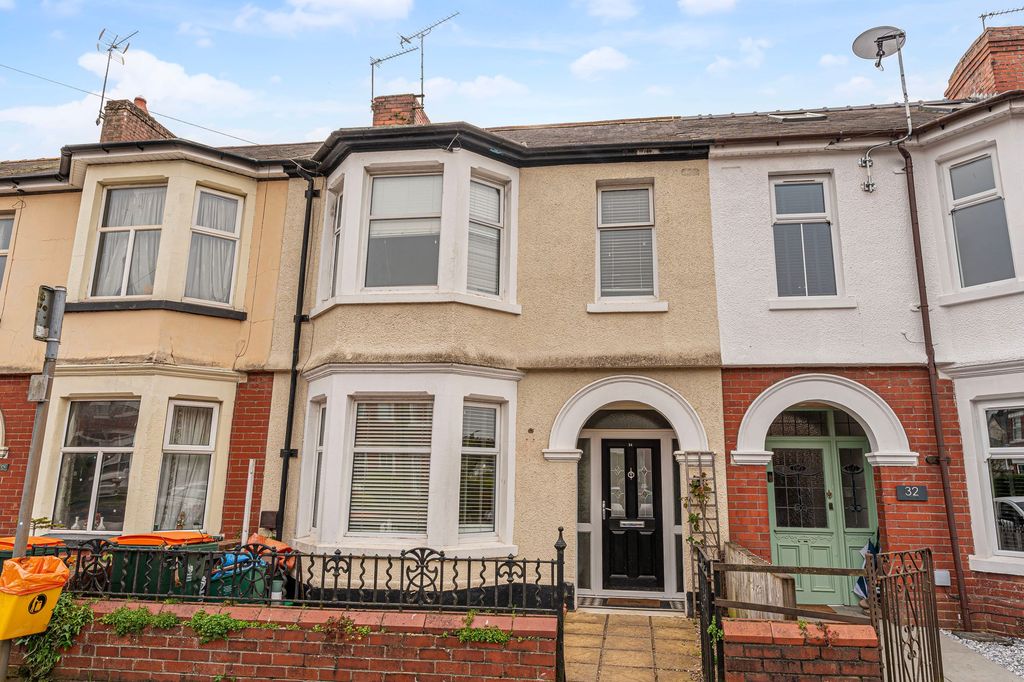 Property photo 1 of 35