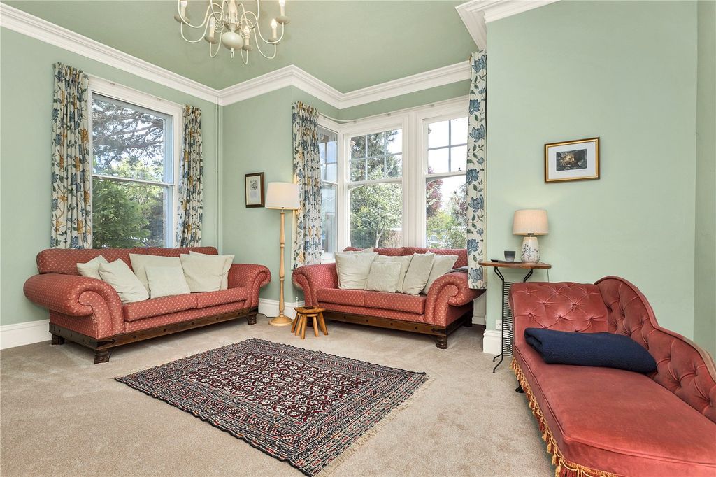 Property photo 3 of 24 Picture No. 11