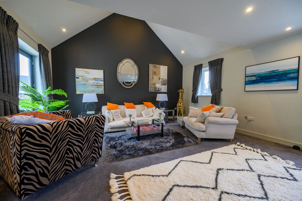 Property photo 3 of 51 Dsl_1921-Hdr