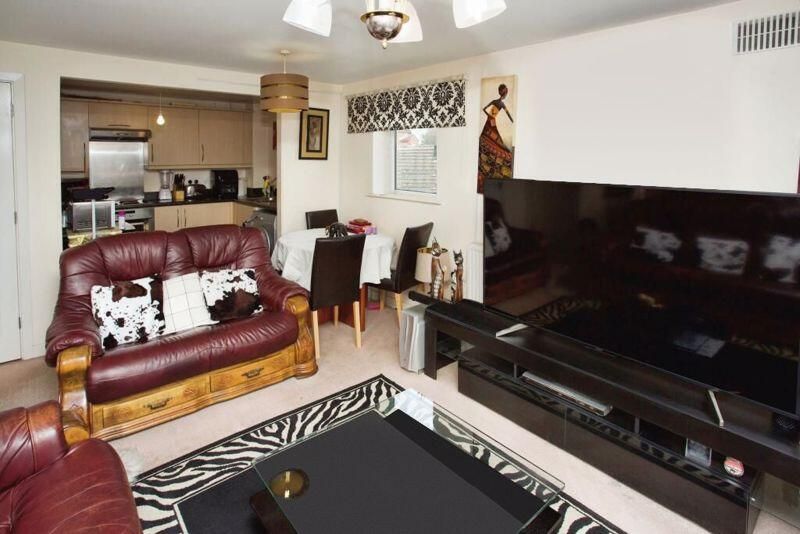 Property photo 3 of 8