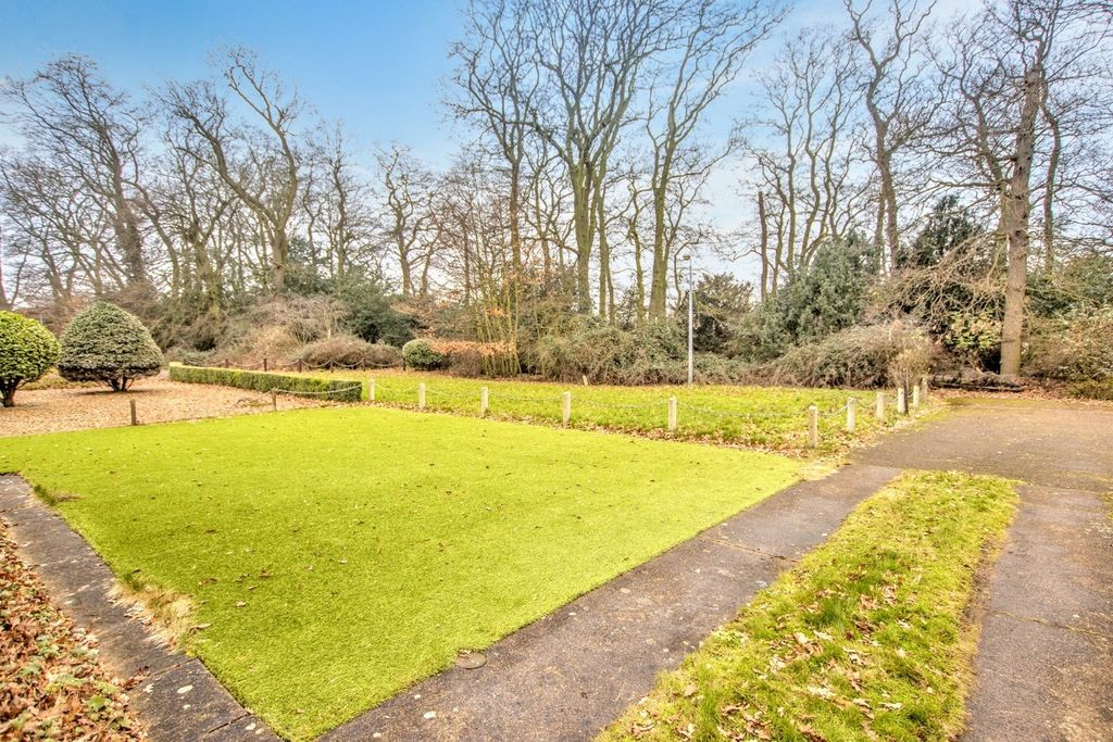 Property photo 2 of 17 3865755