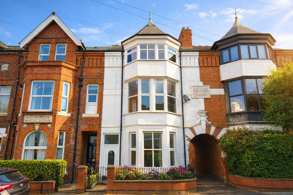 Property photo 1 of 9 Front