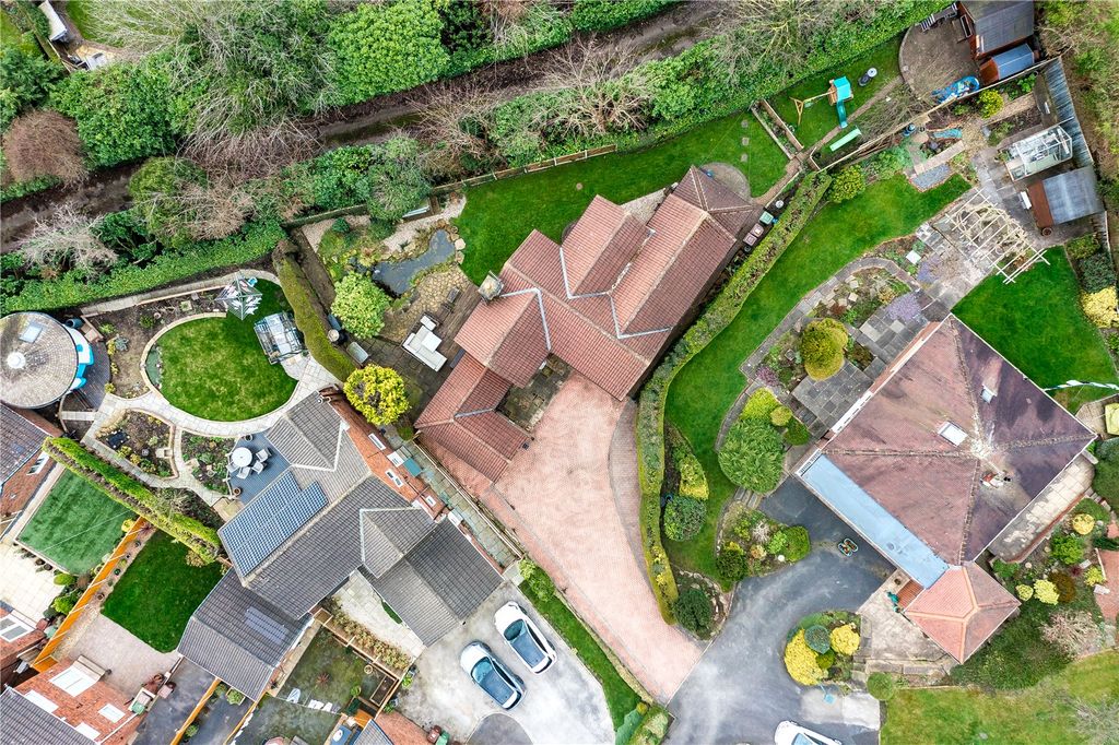 Property photo 1 of 22 Picture No. 23