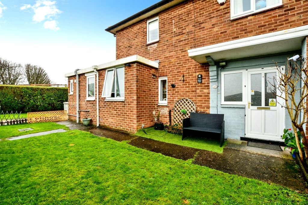 Property photo 1 of 18
