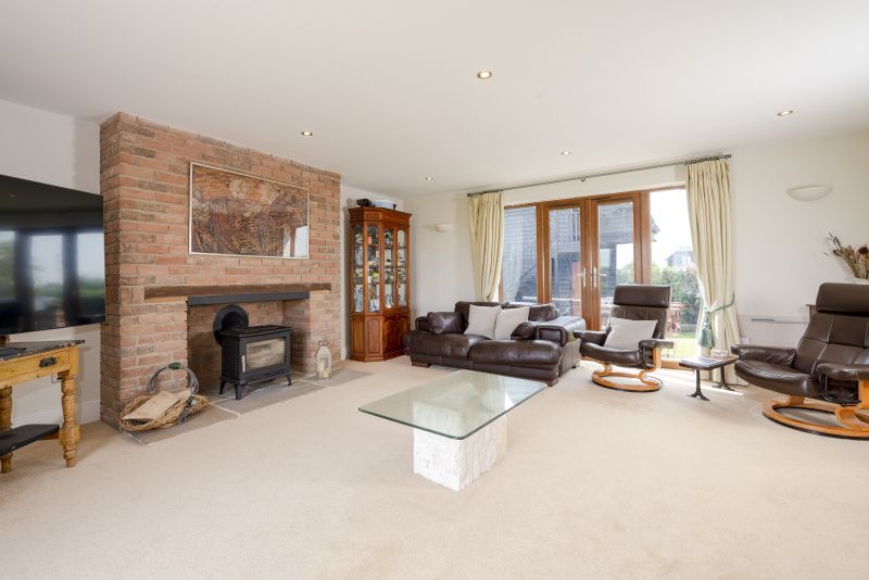 Property photo 2 of 20 Reception Room