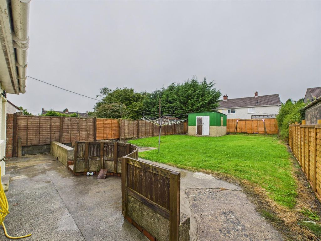 Property photo 2 of 16 Cam03055G0-Pr0262-Still013.Jpg