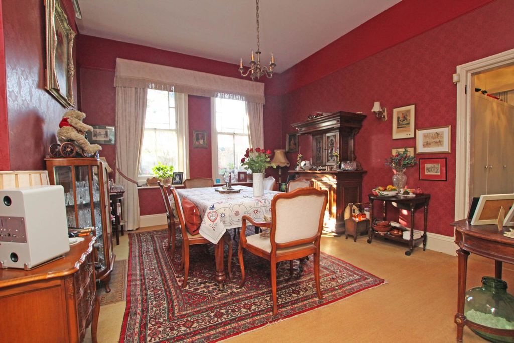 Additional image 14 of 3 bed flat for saleGrassington Road, Eastbourne BN20