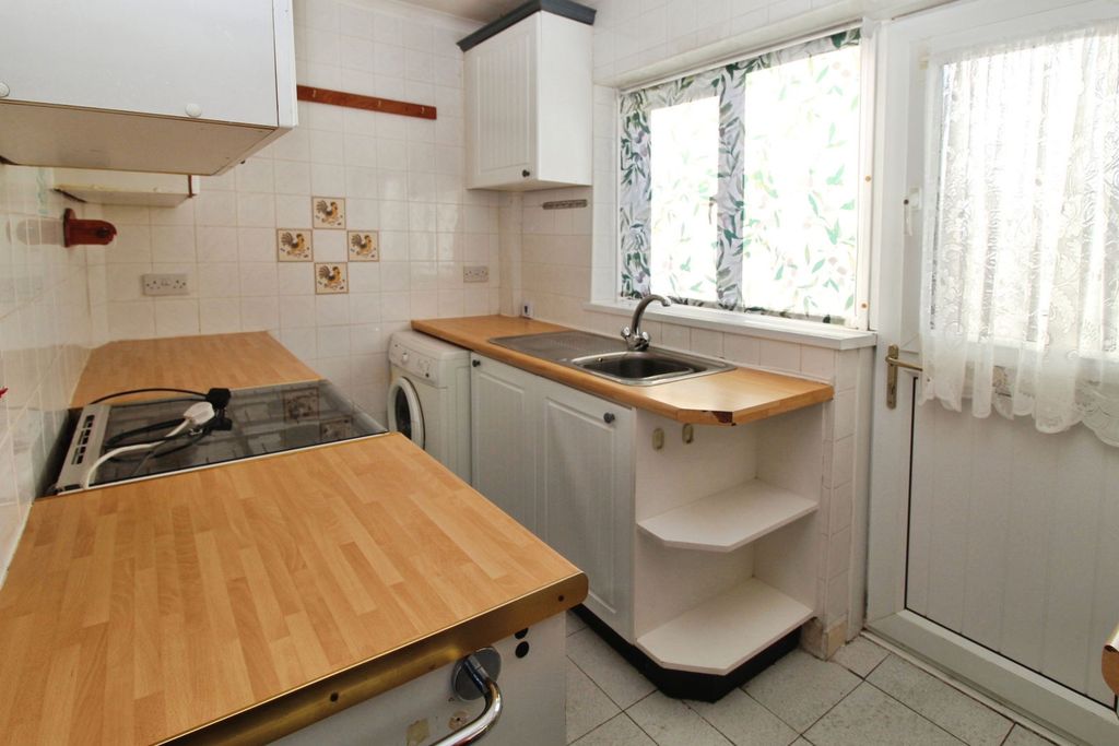 Property photo 2 of 15