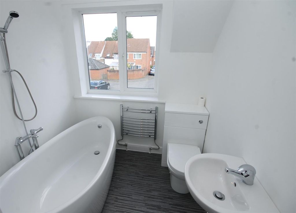 Property photo 3 of 10 Img_1844.Jpg