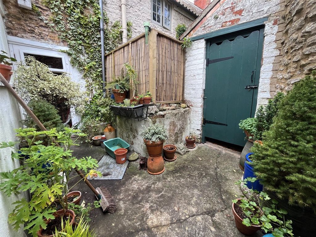 Property photo 2 of 15 Picture No. 44