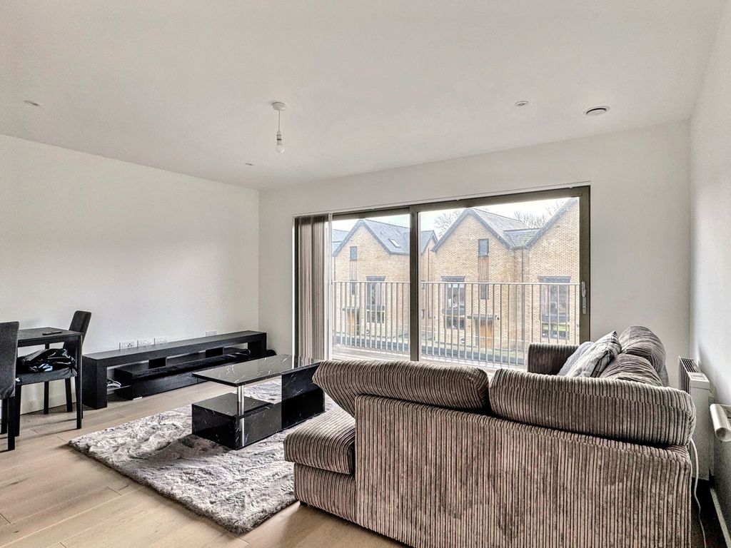 Property photo 1 of 11 Img_7028